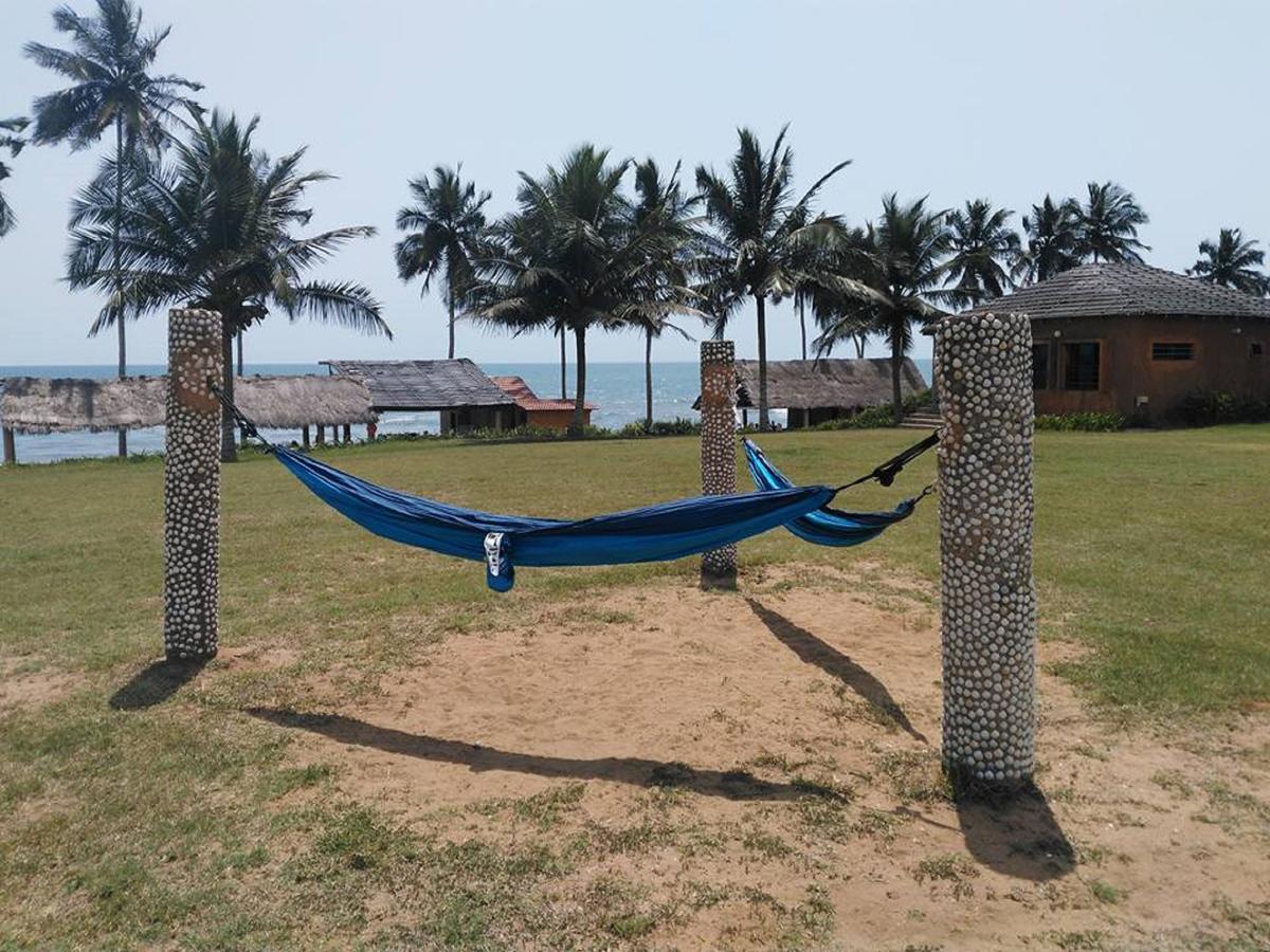 ホテルSankofa Beach House Kokrobite エクステリア 写真